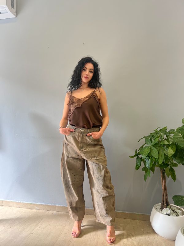 Dirty beige jean