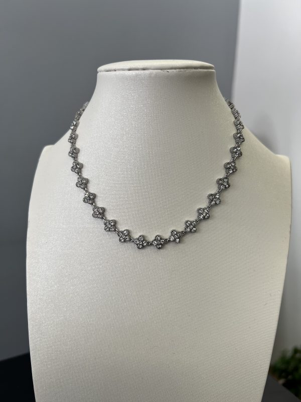 Lumiere neclace silver
