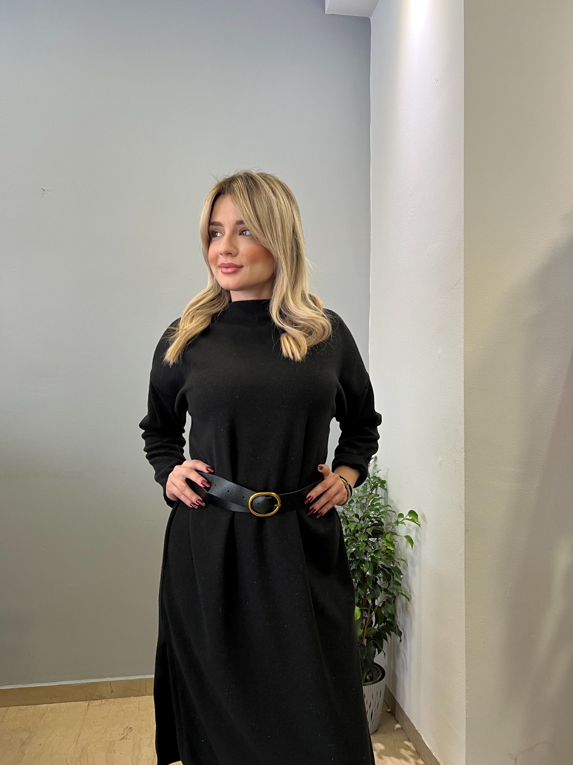 Cozy black dress - Image 3