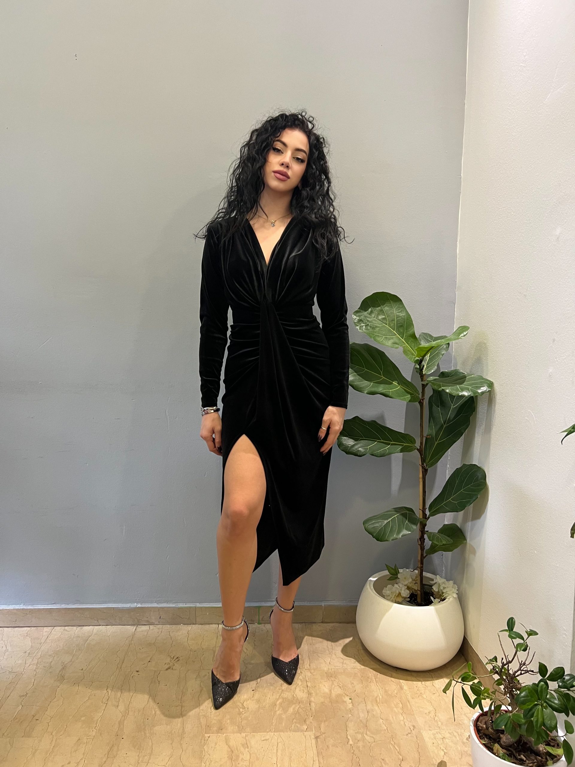 Black velvet dress - Image 3