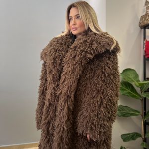 Brown fur