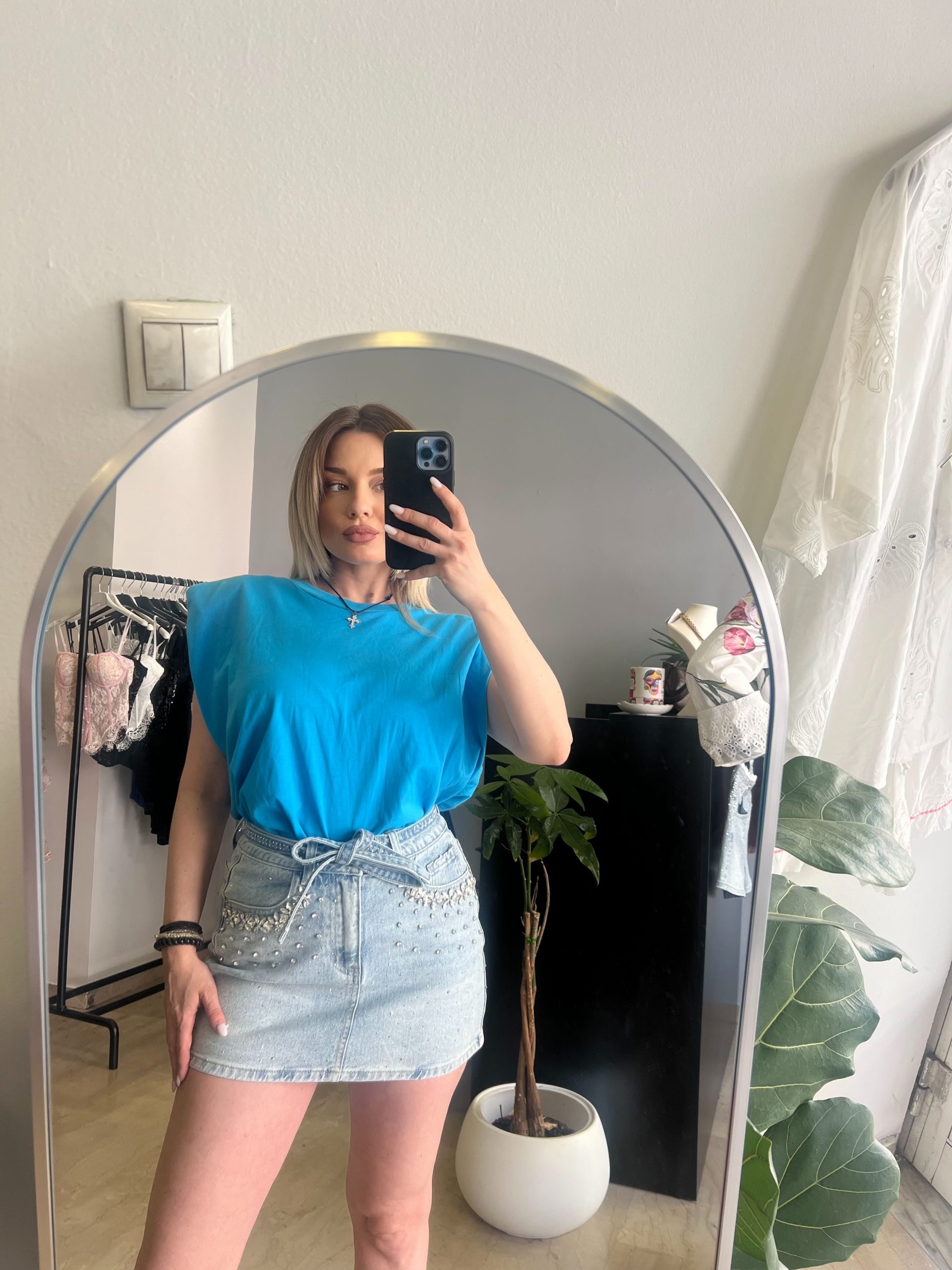 Lumina blue love