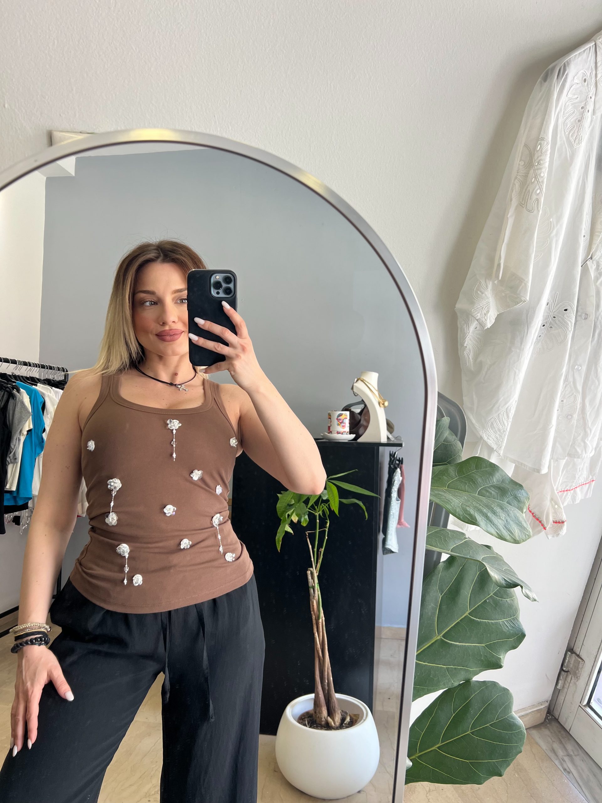 Lumina brown t-shirt
